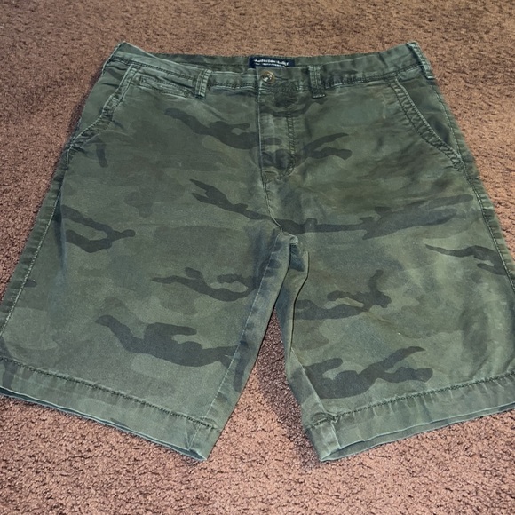 American Eagle camo shorts - Picture 4 of 4